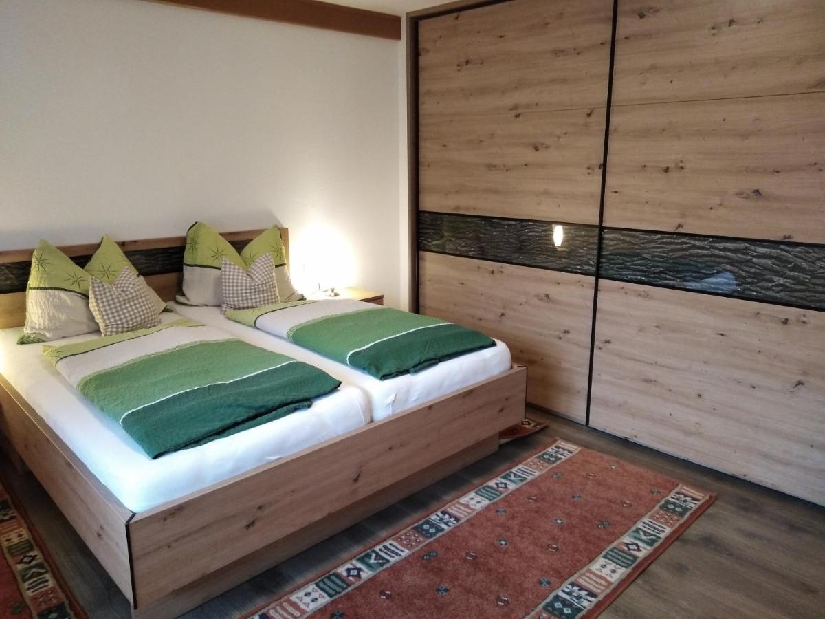 Апартаменты Brollerhof Нойштифт-им-Штубайталь Экстерьер фото